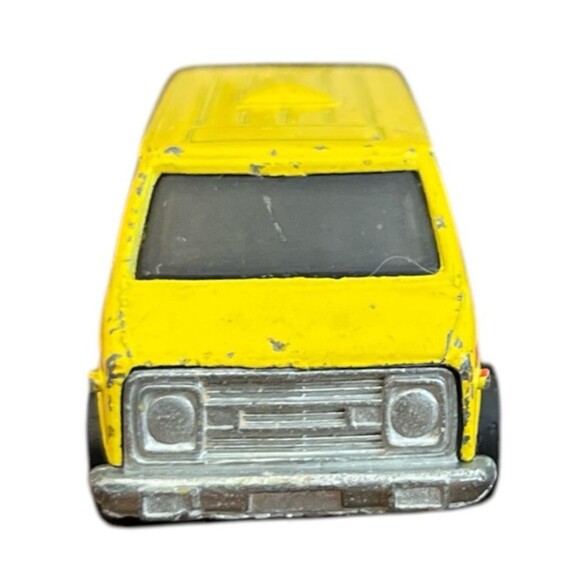 Vintage Hot Wheels Paramedic Van Ambulance Blackwall Yellow 1974 - Picture 2 of 5